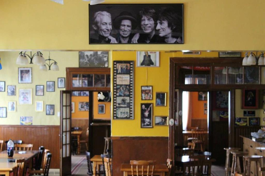 Hotel Yellow Submarine Punta Arenas Exterior photo