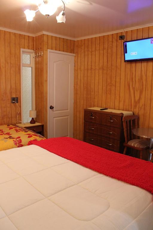 Hotel Yellow Submarine Punta Arenas Room photo