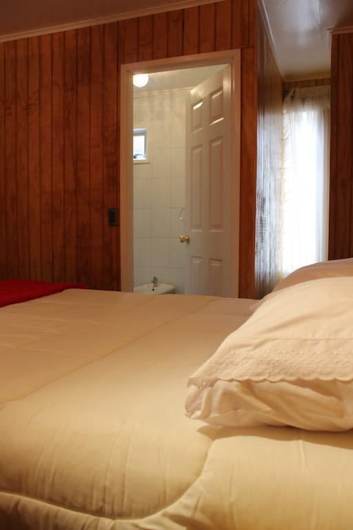 Hotel Yellow Submarine Punta Arenas Room photo