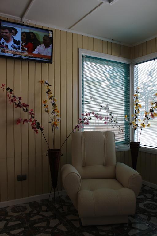 Hotel Yellow Submarine Punta Arenas Room photo