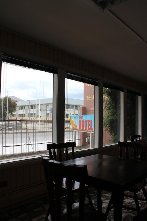 Hotel Yellow Submarine Punta Arenas Exterior photo